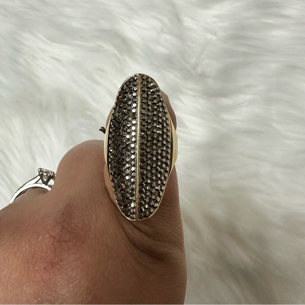 NWT Henri Bendel Tribal Dark Grey Rocks and Gold Ring Size 9